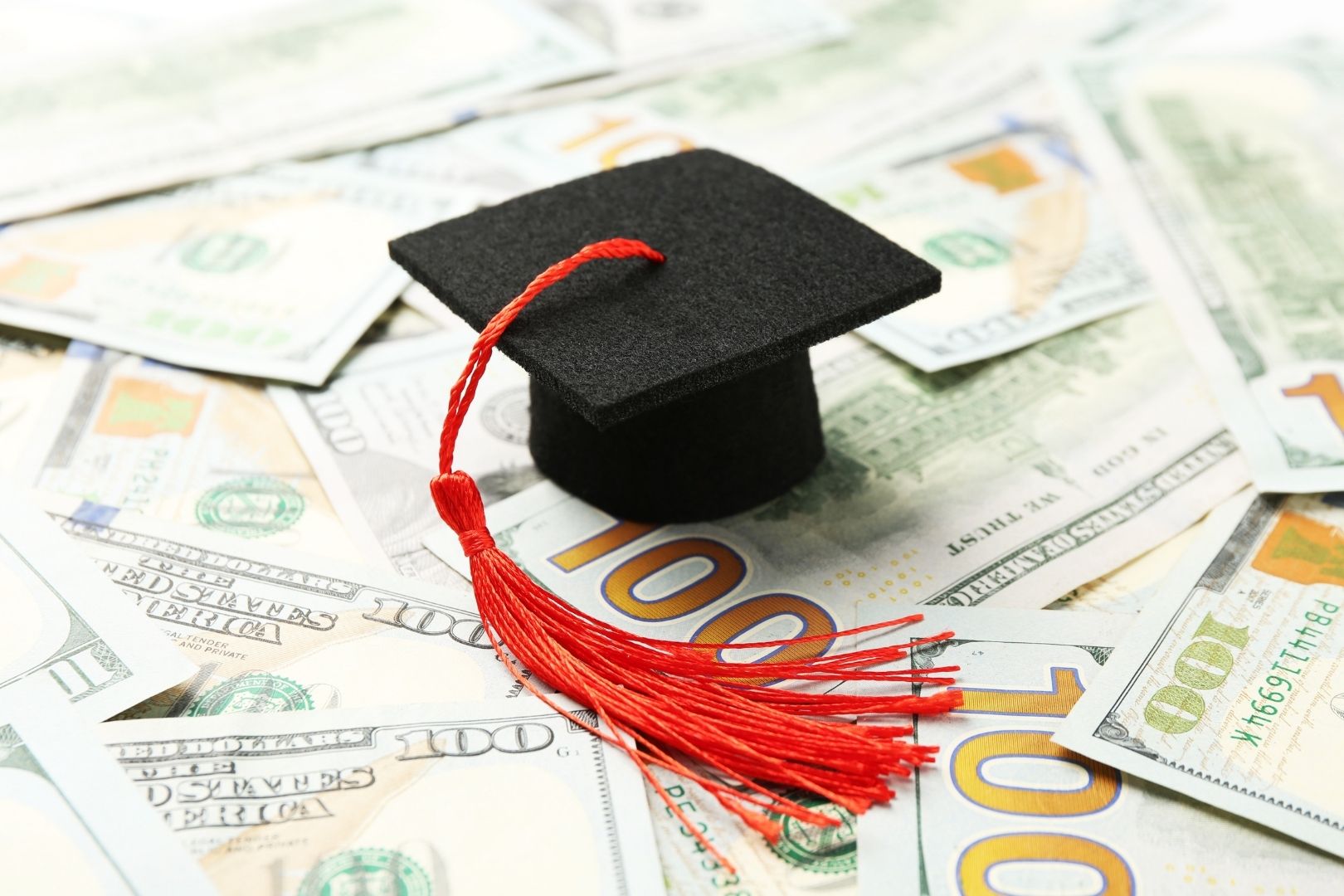 học bổng 2.jpg