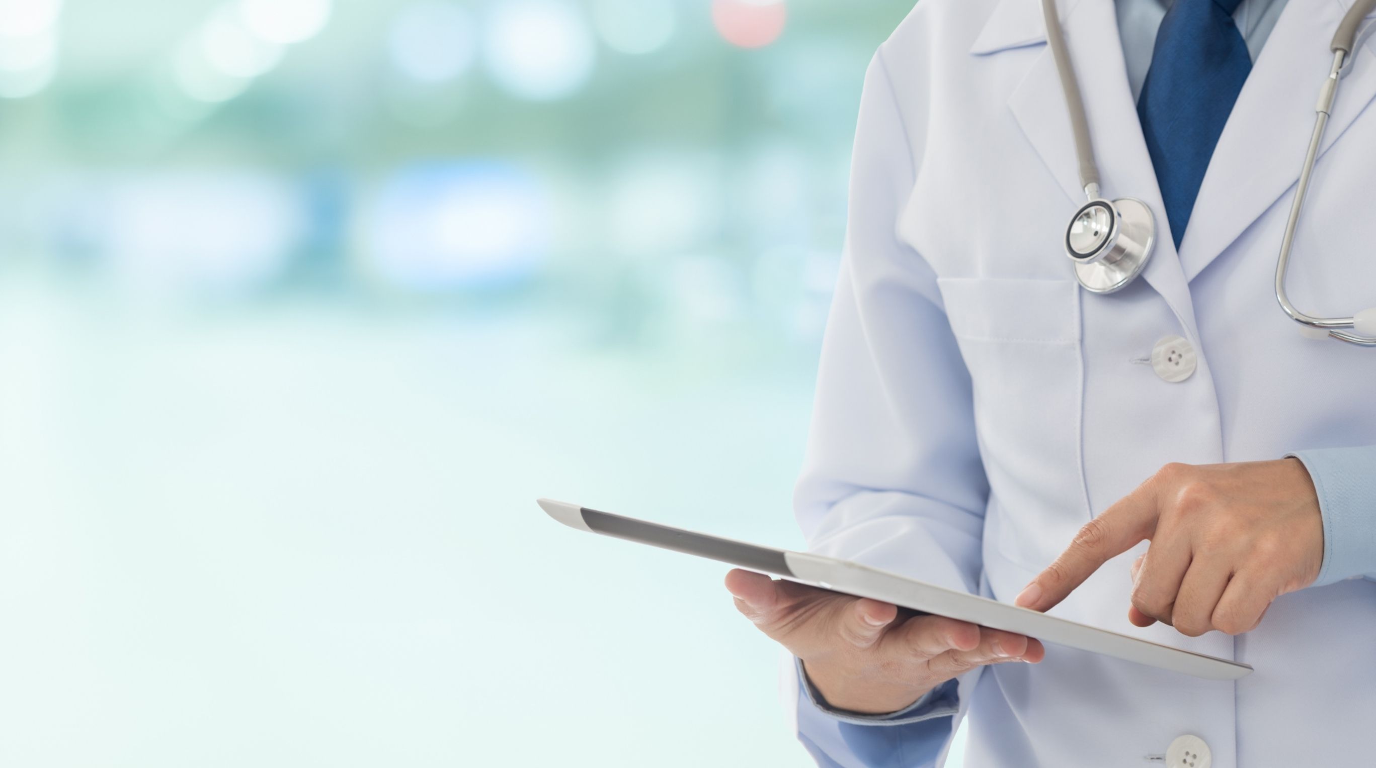 Vì sao bác sĩ vẫn cần tra cứu tương tác thuốc mỗi ngày?